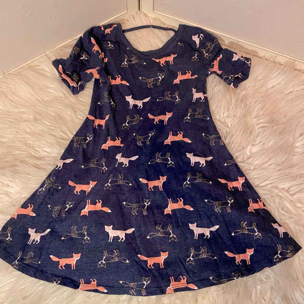 All-day-play dress / size 5